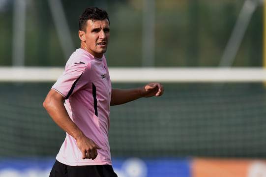 EDOLO, ITALY - JULY 31: Sinisa Andelkovic of Palermo in action during the preseason frienldy match between US Citta di Palermo and Pontisola on July 31, 2015 in Ponte di Legno near Edolo, Italy. (Photo by Tullio M. Puglia/Getty Images)