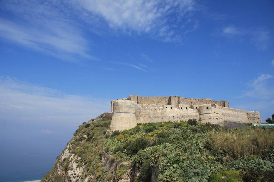 Castello di Monte Tauro Taormina