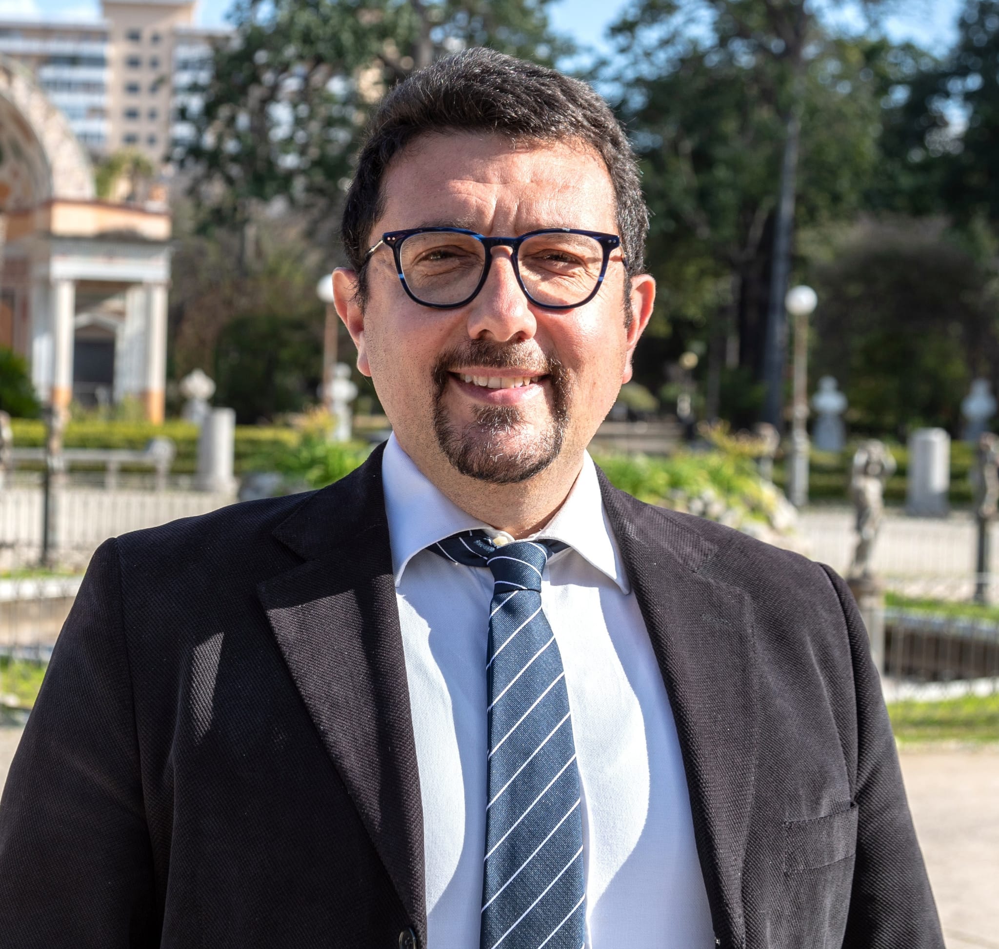 L'ex consigliere del Comune di Palermo descrive così l'aumento del gettone