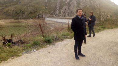 La diga centenaria di Piana degli Albanesi domani sarà anche ricordata per non dimenticare i 13 operai morti durante la sua realizzazione.