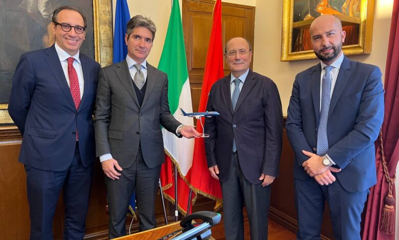 Renato Schifani e Adriano Aricò con i vertici Ita Airways a Palazzo d'Orleans Palermo